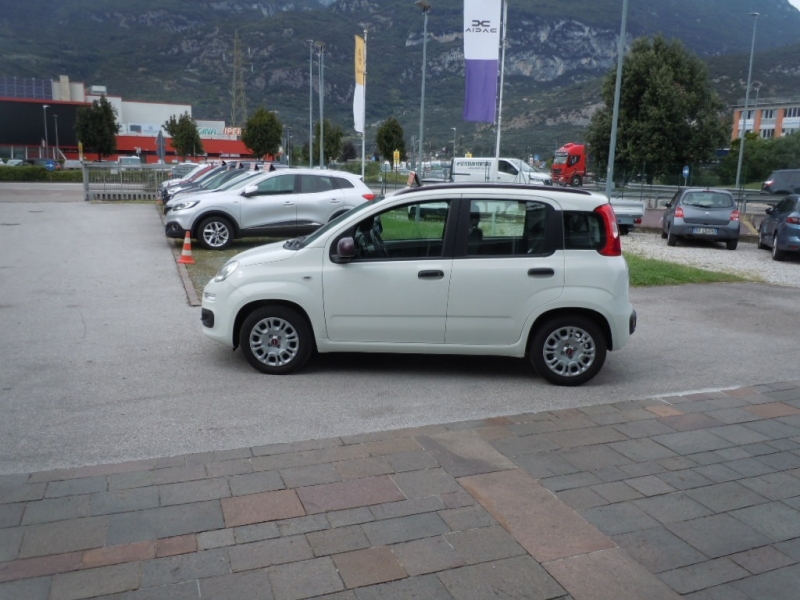 FIAT PANDA 1.0 MILD HYBRID CITY Immagine 1