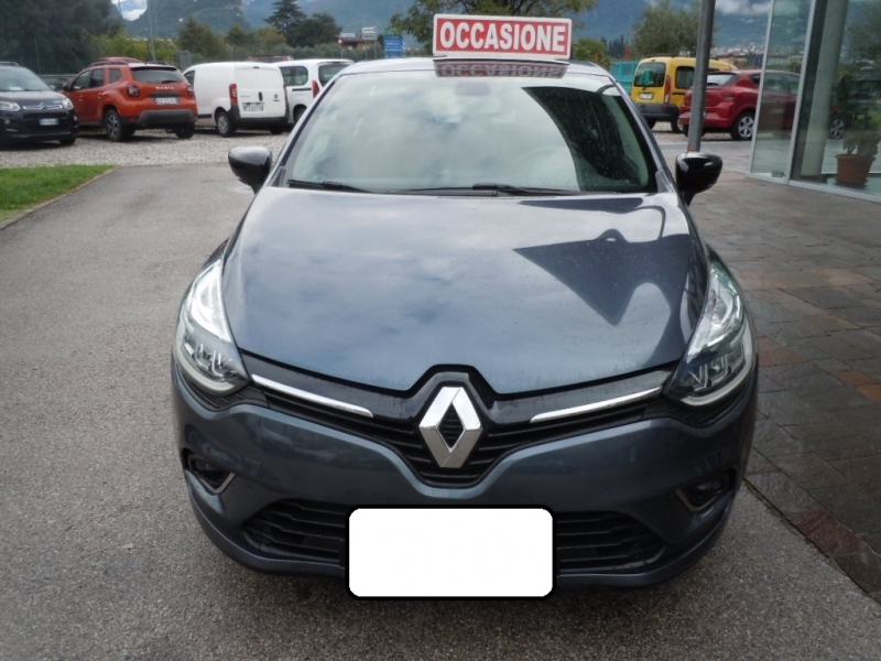 RENAULT CLIO TCE 90 CV 5 PORTE MOSCHINO INTENS Immagine 7