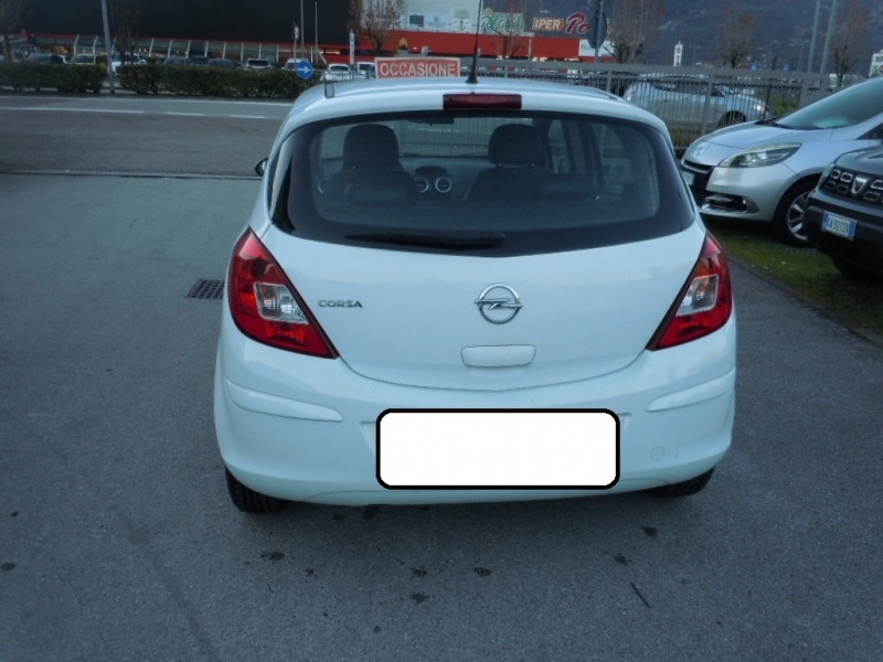 OPEL CORSA 1.2 GPL Immagine 5