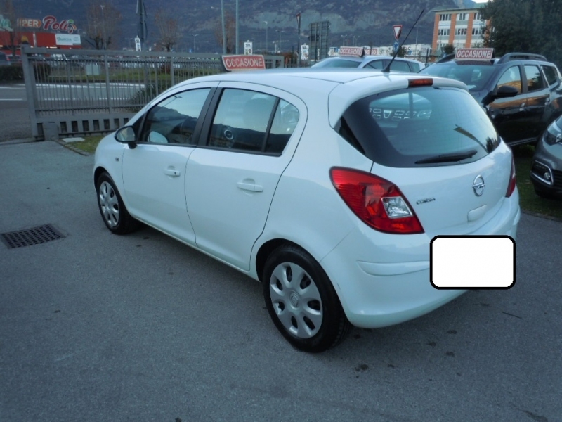 OPEL CORSA 1.2 GPL Immagine 6